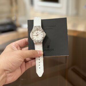 Hublot Classic Fusion Diamonds White Dial Replica 11 Watch 38mm (4)