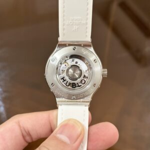 Hublot Classic Fusion Diamonds White Dial Replica 11 Watch 38mm (4)