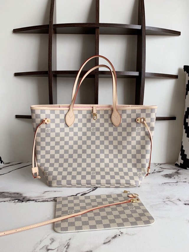 Top 10 Beautiful and Luxurious Handbags with the Latest Fashion Trends (2)