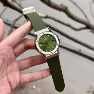 Hublot Classic Fusion Rep Watch Green Rubber Strap JJ+ 42mm (5)