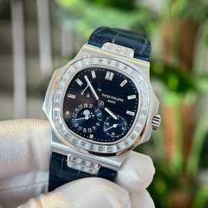 Patek Philippe Nautilus 5724 Rep 11 Watch Custom Moissanite Diamonds (3)