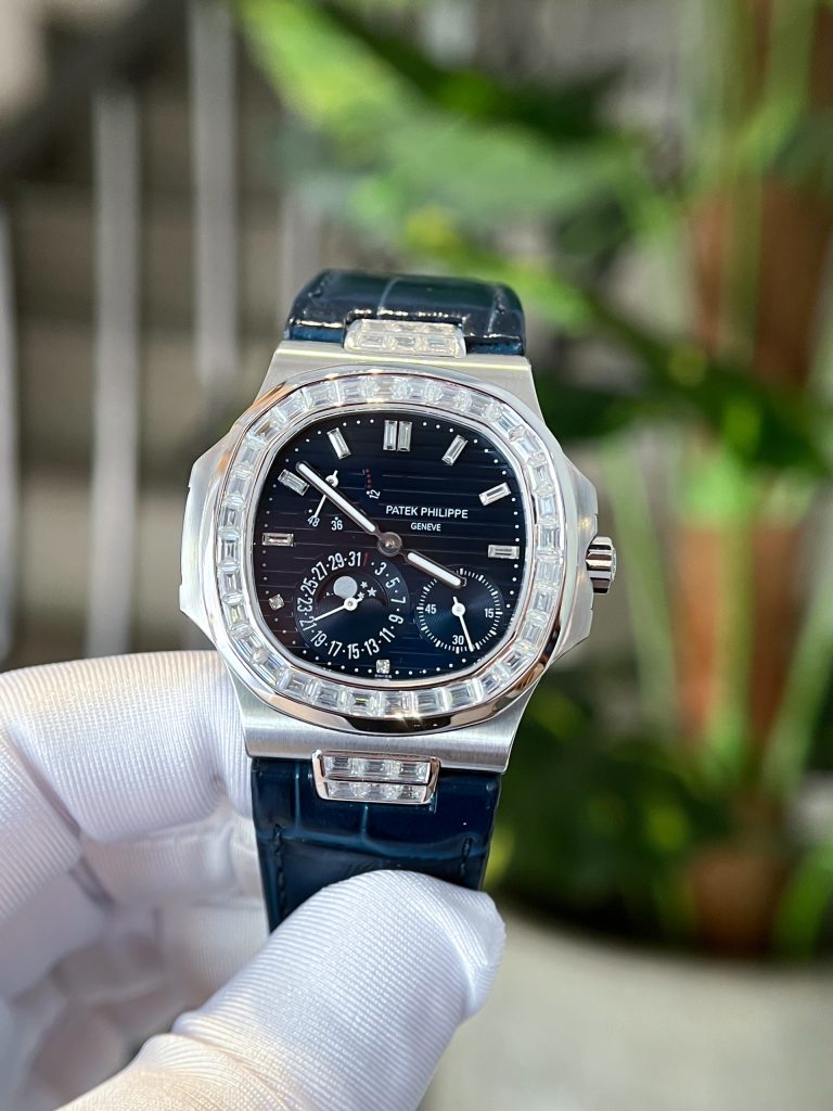 Patek Philippe Nautilus 5724 Rep 11 Watch Custom Moissanite Diamonds (3)