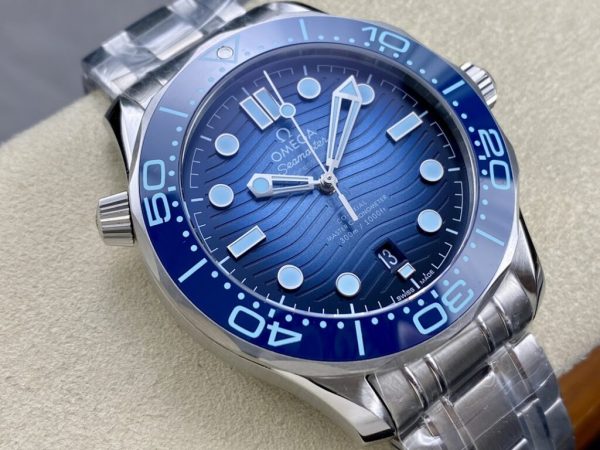 Omega-Seamaster-Replica-Watch-Diver-300m-75th-Anniversary-Summer-Blue 41mm (4)