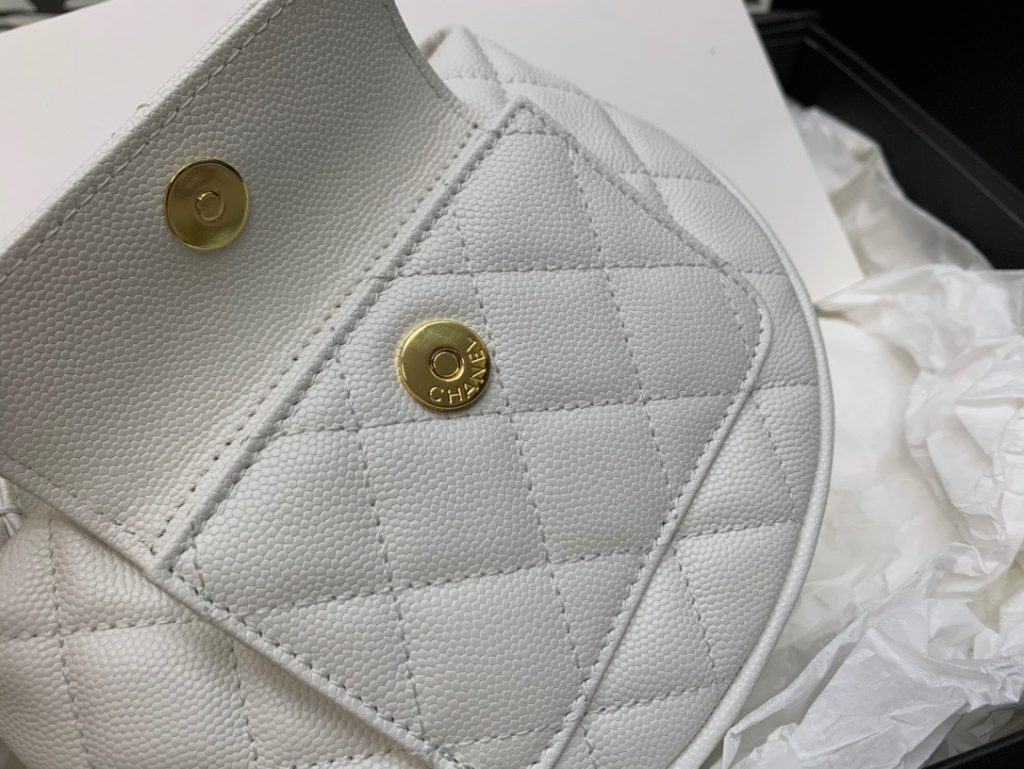 Chanel Cargo Pouch Women White Color Replica Handbags 16cm