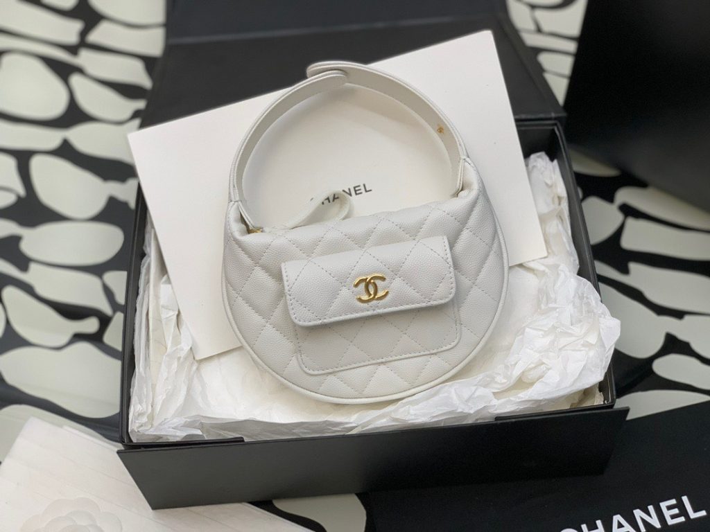 Chanel Cargo Pouch Women White Color Replica Handbags 16cm