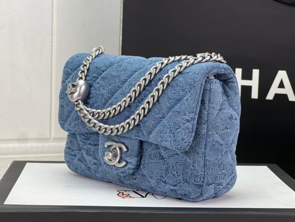 Chanel Flap Women Blue Replica Handbags 19cm