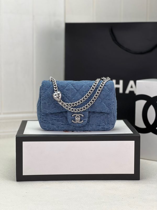 Chanel Flap Women Blue Replica Handbags 19cm