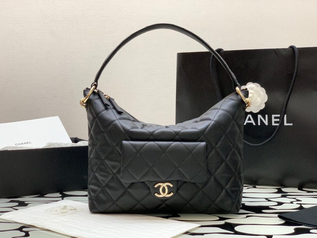 Chanel Maxi Hobo Leather Plain Replica Handbags Black Color 29cm