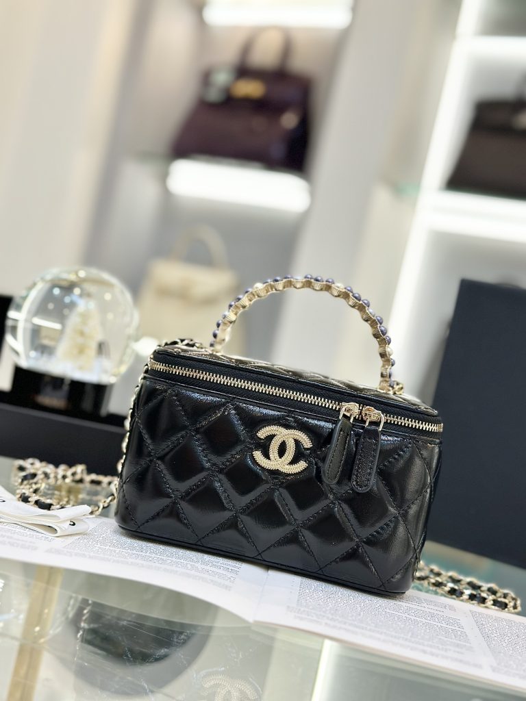 Chanel Vanity Gold Lock Replica Handbags 18cm