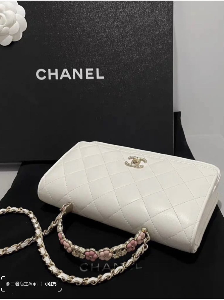 Chanel Wallet On Chain Women White Color Replica Bags 19cm