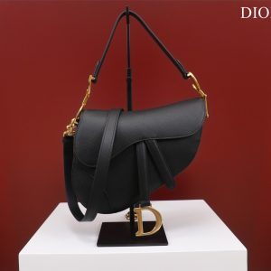 Dior Saddle With Strap Replica Handbags Gold Lock 25cm (2)