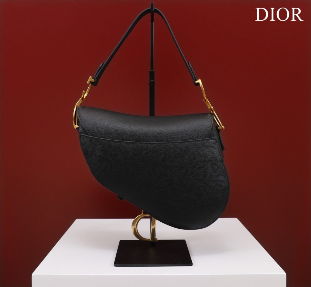 Dior Saddle With Strap Replica Handbags Gold Lock 25cm (2)