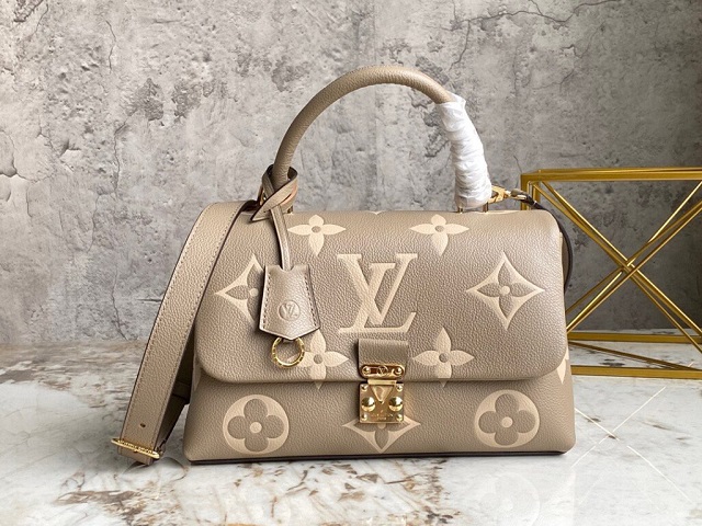 Enchanted by the Replica Handbags Collection at Mon Luxury