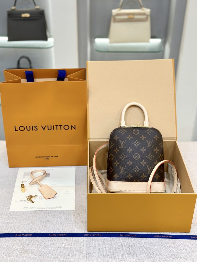 Louis Vuitton Flower Patterns Monogram Women Replica Handbags 15cm