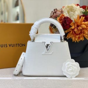 Louis Vuitton LV Capucines Mini Fake Handbags White Color 21cm