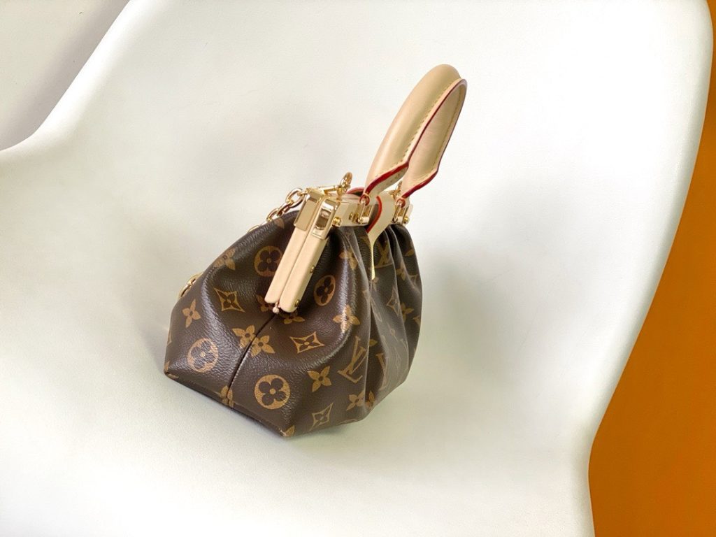 Louis Vuitton LV Clutch Tisitt Monogram Replica Handbags 28cm