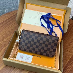 Louis Vuitton LV Pochette Felicie Damier Replica Handbags Brown Color 21cm