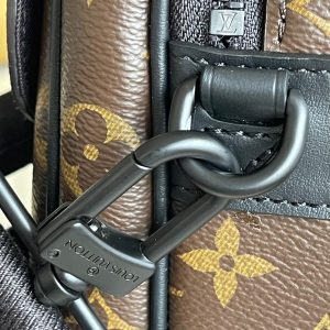 Louis Vuitton LV S-Lock Messenger Monogram Brown Color Replica Handbags 22cm