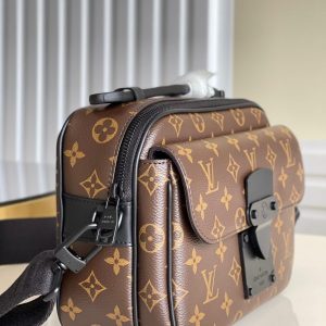 Louis Vuitton LV S-Lock Messenger Monogram Brown Color Replica Handbags 22cm