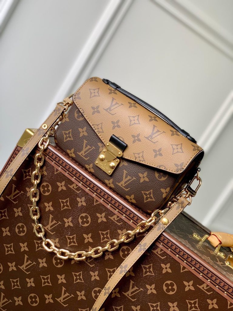 Louis Vuitton Pochette Metis Monogram Reverse Replica Handbags 21.5cm