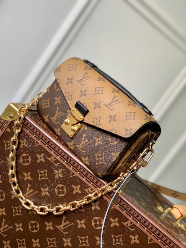 Louis Vuitton Pochette Metis Monogram Reverse Replica Handbags 21.5cm