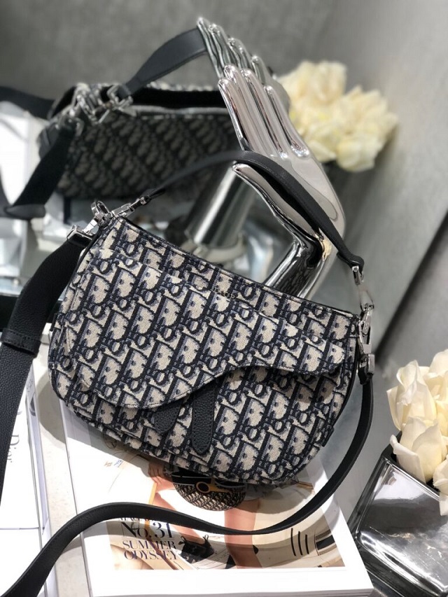 Replica Dior Handbags - Symbol of Elegance and Sophistication
