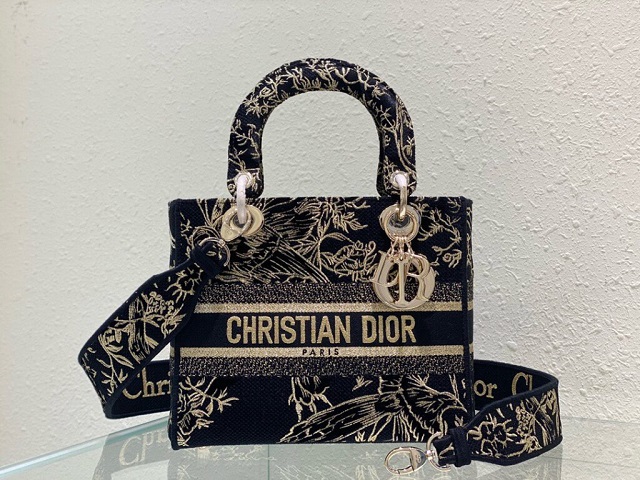 Replica Dior bags - Symbol of Elegance and Sophistication