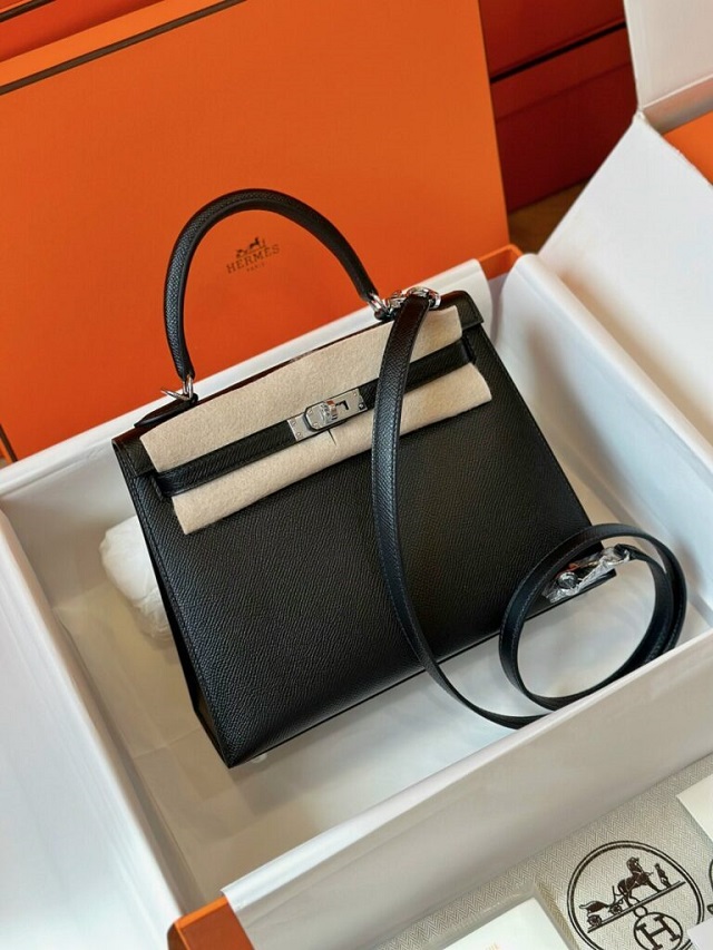 Replica Hermes Handbags Collection - Elegant, Luxurious, and Classy