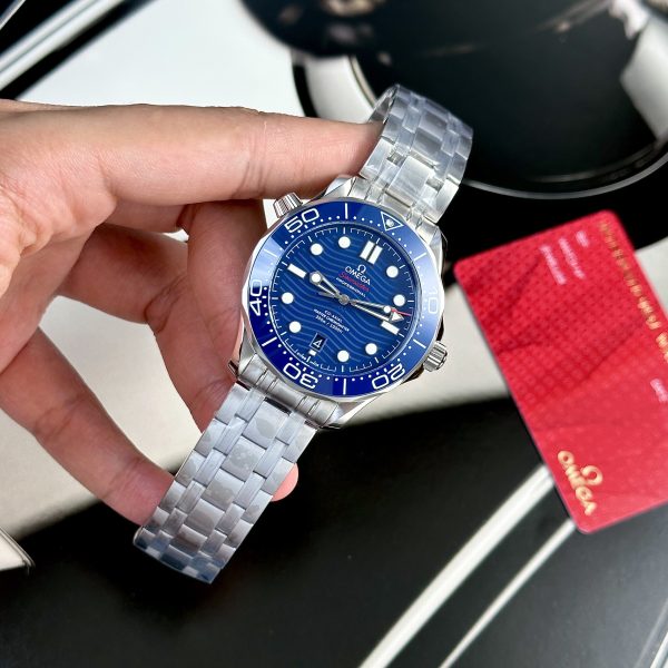 Replica Omega Watch Seamaster Diver 300M Blue Dial VS Factory 42mm (2)