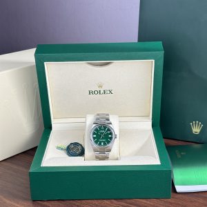 Rolex Oyster Perpetual 126000 Best Replica Watch Green Dial Clean Factory 36mm (2)