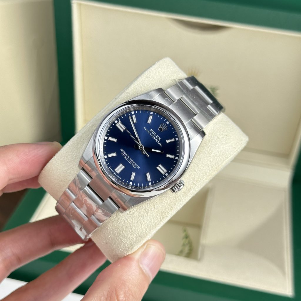 Rolex Oyster Perpetual 126000 Dial Blue Best Replica Watches Clean Factory 36mm (2)