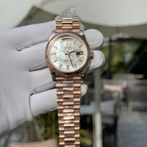 Replica Rolex Watch Day-Date Mother Of Pearl & Moissanite Diamonds Gold Wrapped 40mm (8)