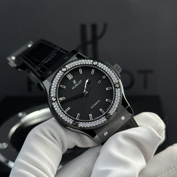 Hublot Classic Fusion Black Ceramic Bezel Diamonds JJZ Factory SW300 Customs 42mm (2)