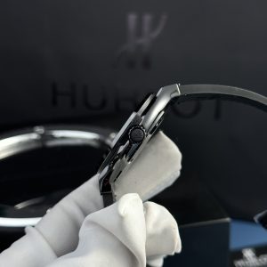 Hublot Classic Fusion Black Ceramic Bezel Diamonds JJZ Factory SW300 Customs 42mm (2)