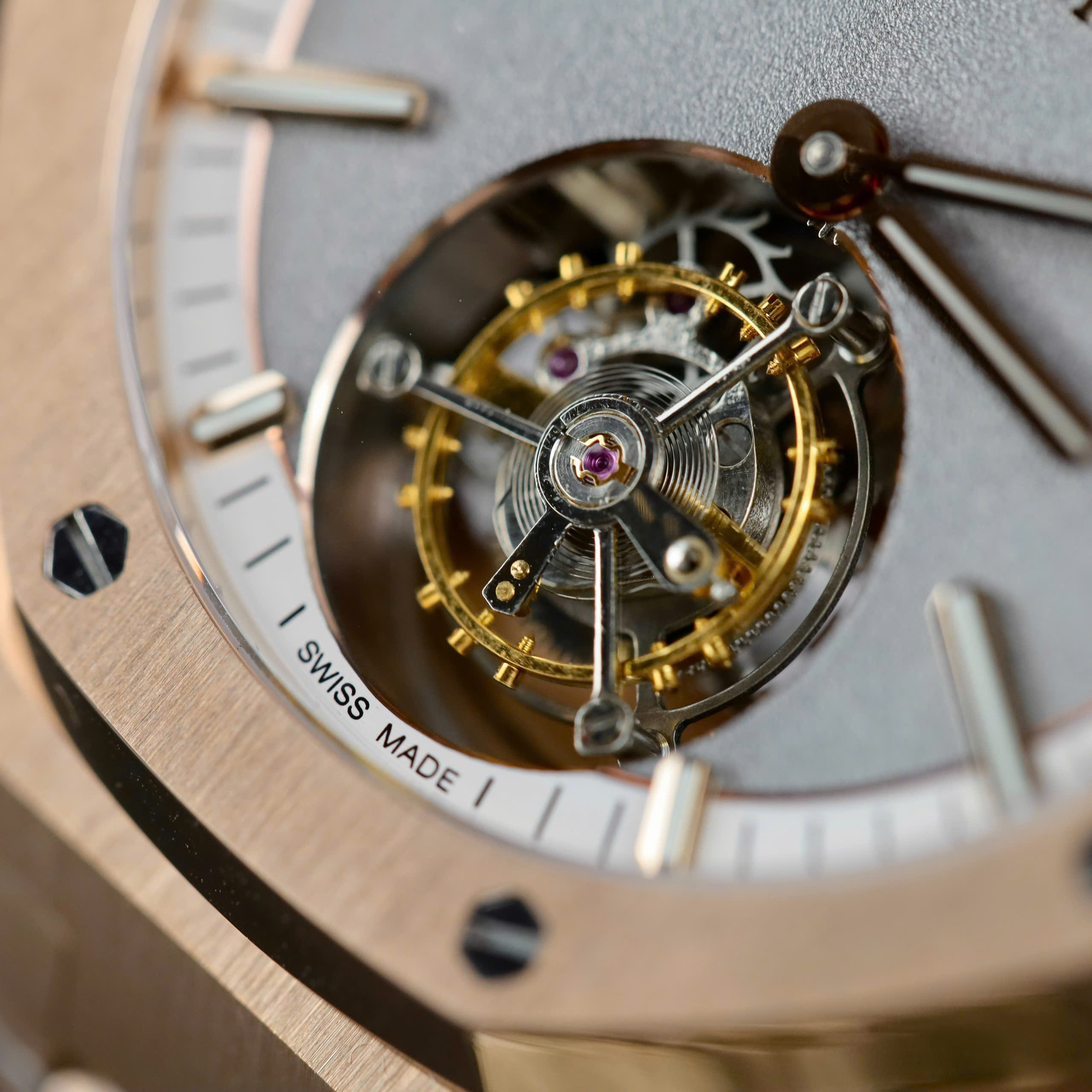 Đồng Hồ Audemars Piguet Royal Oak Self Winding Flying Tourbillon 267300R Chế Tác Mặt Xám 41mm (3) Đồng Hồ Audemars Piguet Royal Oak Self Winding Flying Tourbillon 267300R Chế Tác Mặt Xám 41mm