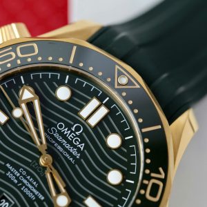 Đồng Hồ Omega Seamaster Diver 300M Chế Tác Màu Xanh Lá Cây Nhà Máy VSF 42mm