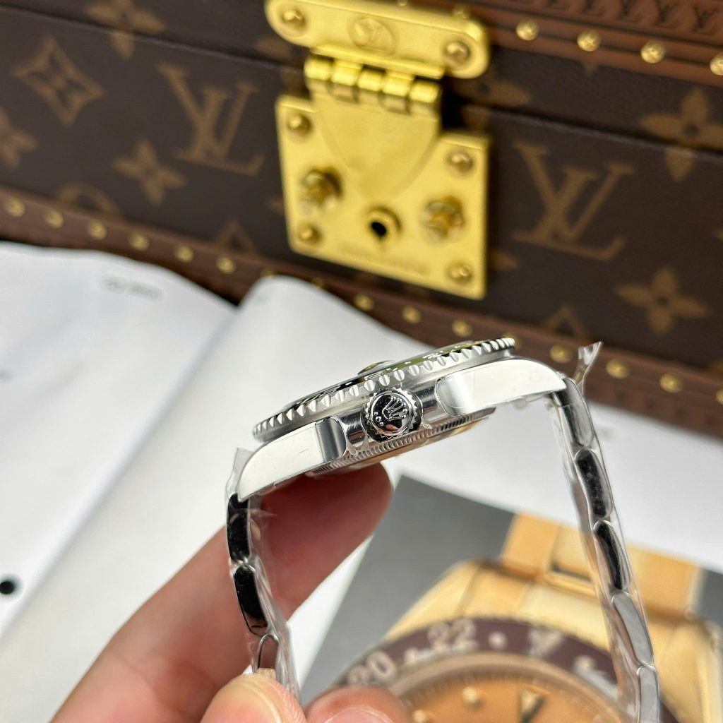 Đồng Hồ Rolex Rep 11 GMT-Master II 126729VTNR Mặt Số Xanh Gốm Nhà Máy Clean 40mm