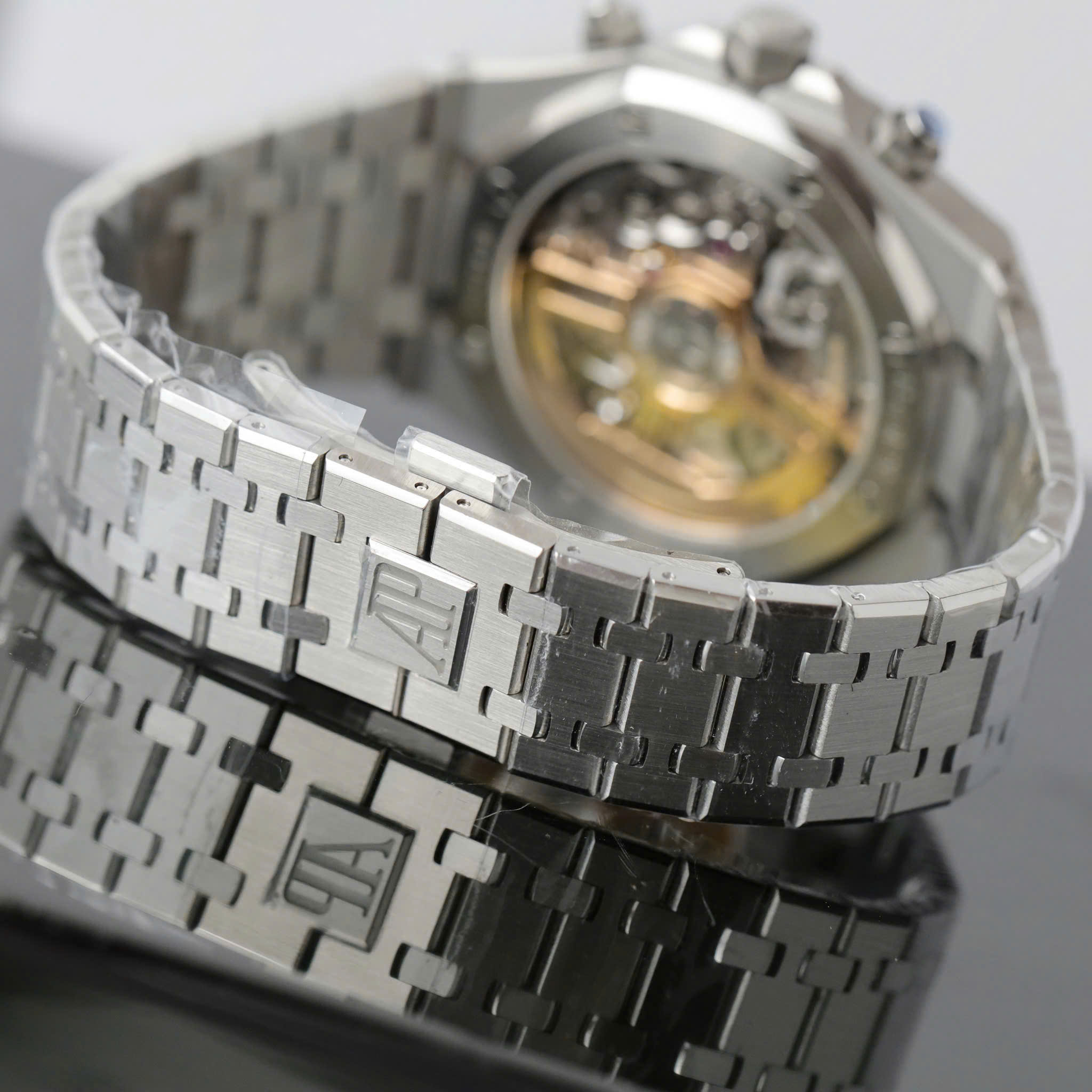 Đồng Hồ Audemars Piguet Replica 11 Royal Oak Chronograph 26240 Mặt Đen Nhà Máy APS 41mm (5) Đồng Hồ Audemars Piguet Replica 11 Royal Oak Chronograph 26240 Mặt Đen Nhà Máy APS 41mm