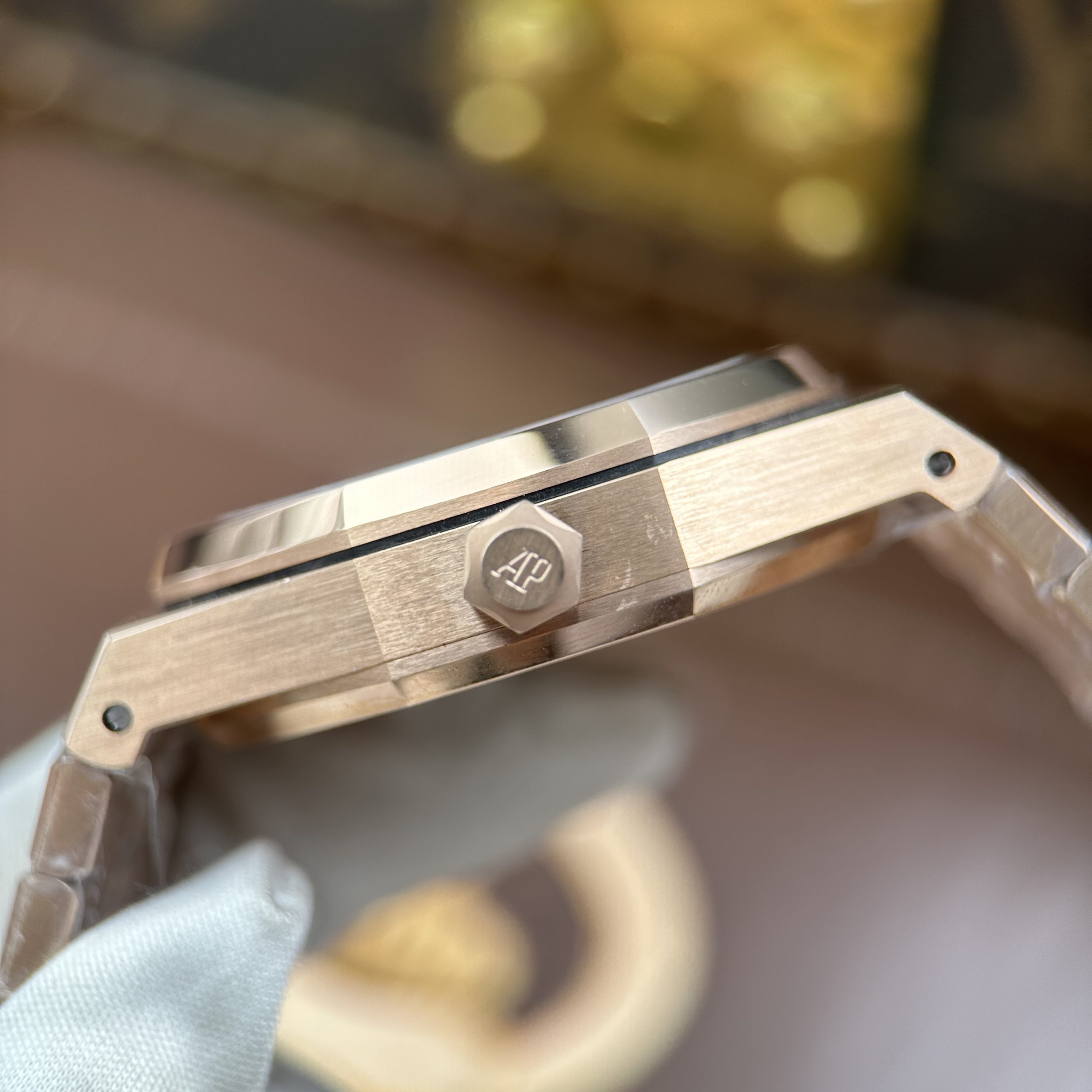 Đồng Hồ Audemars Piguet Replica 11 Royal Oak Flying Tourbillon 26730 Mặt Xanh Ombre 41mm (12) Đồng Hồ Audemars Piguet Replica 11 Royal Oak Flying Tourbillon 26730 Mặt Xanh Ombre 41mm