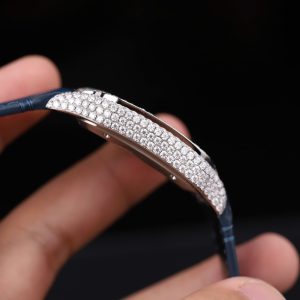 Đồng Hồ Cartier Santos Nam Chế Tác Đô Kim Cương Moissanite Màu Xanh Blue 39.8mm