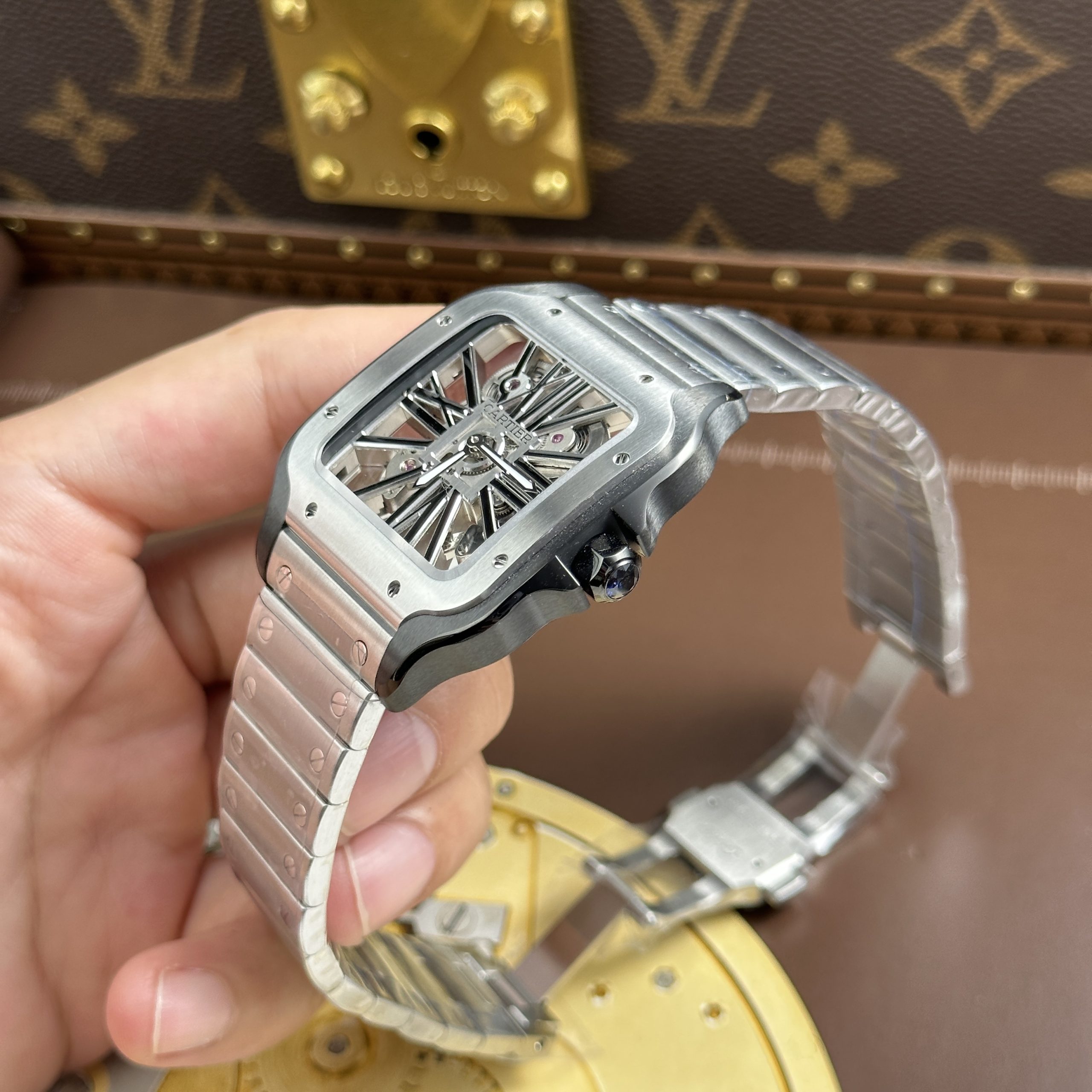 Đồng Hồ Cartier Santos de Cartier Replica 11 Skeleton Demi Đen Nhà Máy MLF 39 (2) Đồng Hồ Cartier Santos de Cartier Replica 11 Skeleton Demi Đen Nhà Máy MLF 39.8mm