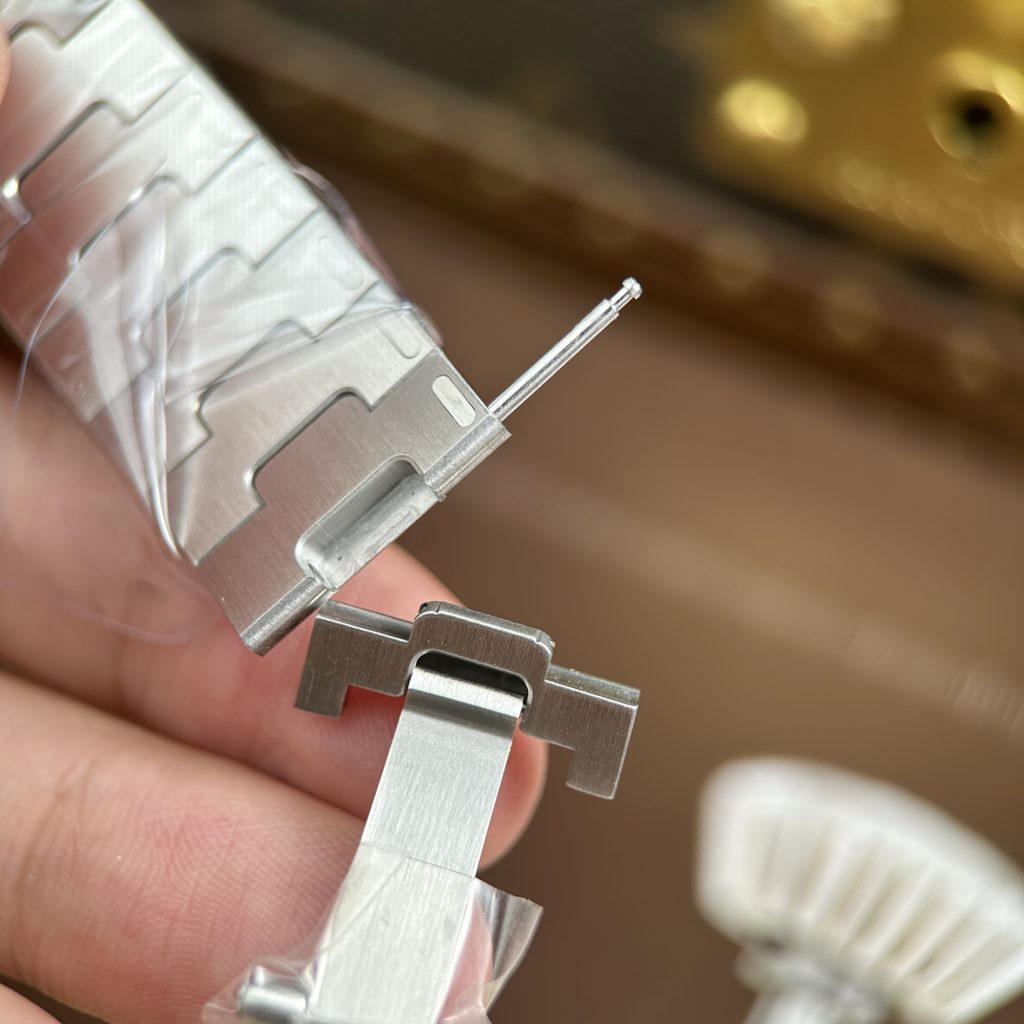 Đồng Hồ Cartier Santos de Cartier Skeleton Rep 11 Demi Mặt Xanh Lá Cây Nhà Máy MLF 39.8mm