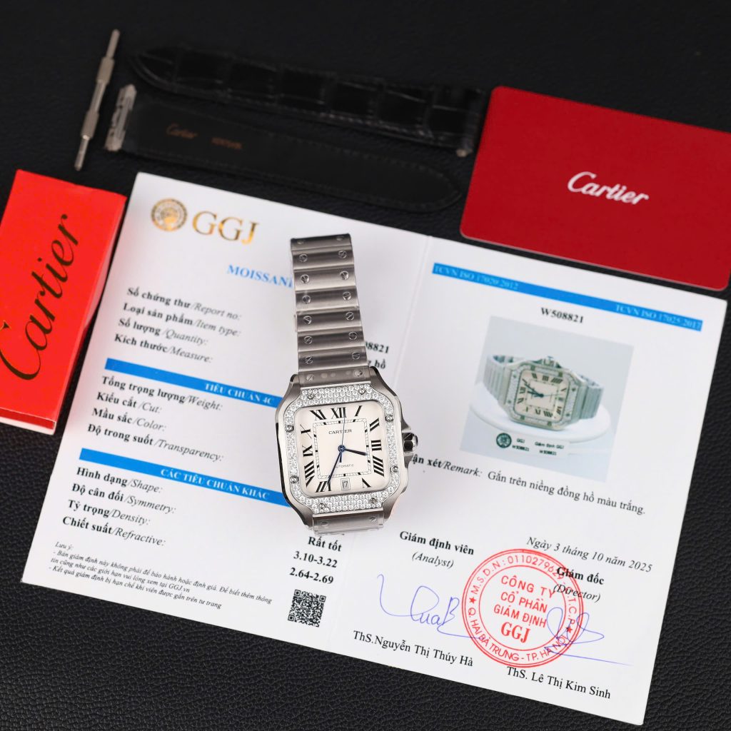 Đồng Hồ Catier Santos Chế Tác Kim Cương Moissanite Mặt Trắng Dây Kim Loại 39.8mm