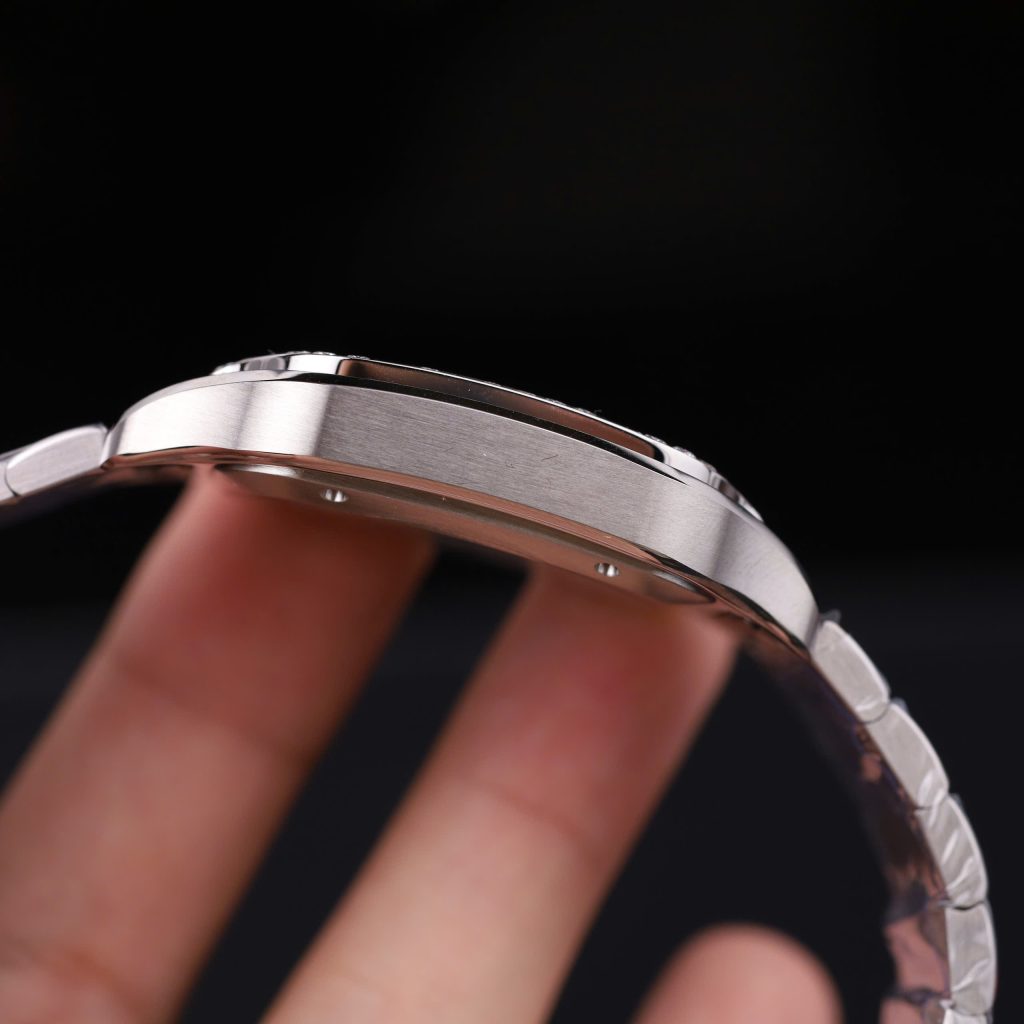 Đồng Hồ Catier Santos Chế Tác Kim Cương Moissanite Mặt Trắng Dây Kim Loại 39.8mm