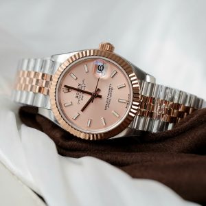 Đồng Hồ Rolex DateJust Replica 11 Mặt Số Hồng Cọc Số Dạ Quang Nhà Máy THB 31mm