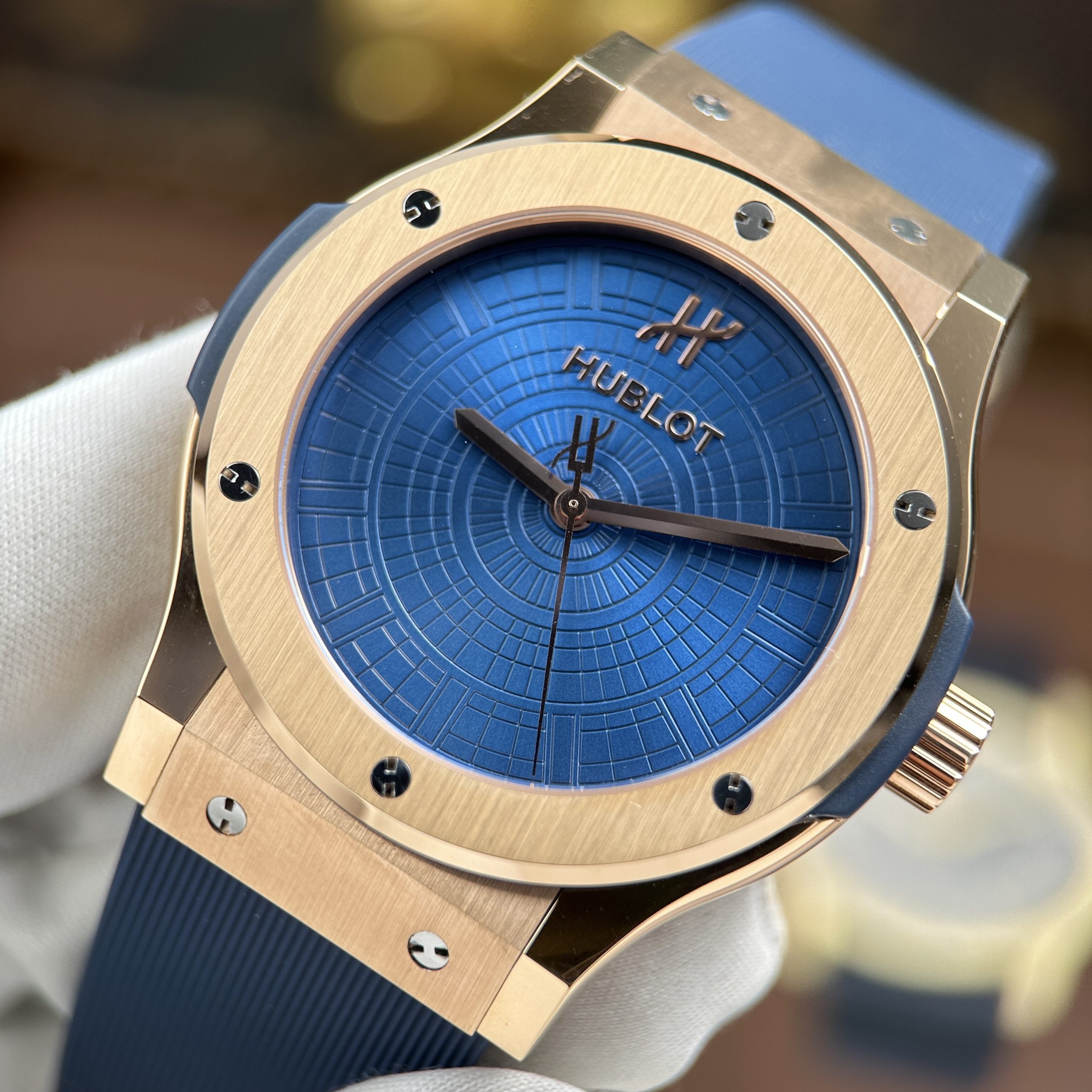 Đồng Hồ Hublot Classic Fusion Chế Tác Vàng Hồng Boutique Pisa 1940 Edition Xưởng JJZ 42mm (12) Đồng Hồ Hublot Classic Fusion Chế Tác Vàng Hồng Boutique Pisa 1940 Edition Xưởng JJZ 42mm