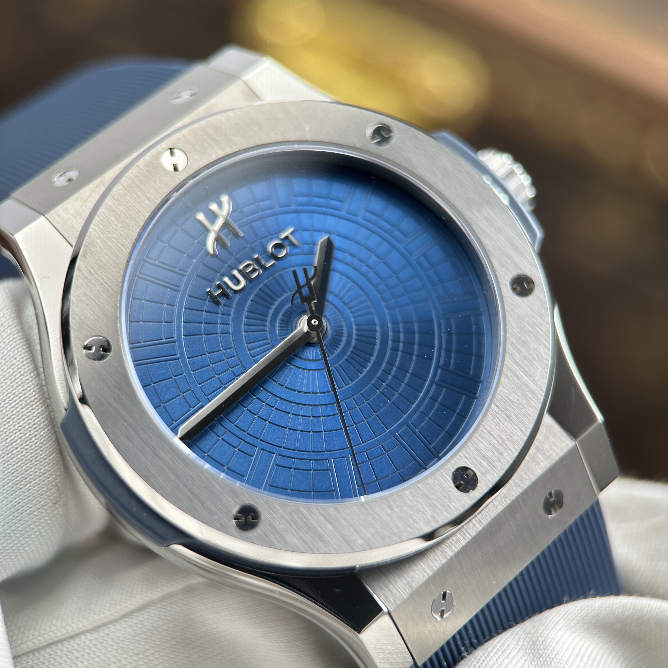 Đồng Hồ Hublot Classic Fusion Titanium Replica 11 Boutique Pisa 1940 Edition Xưởng JJZ 42mm (13) Đồng Hồ Hublot Classic Fusion Titanium Replica 11 Boutique Pisa 1940 Edition Xưởng JJZ 42mm