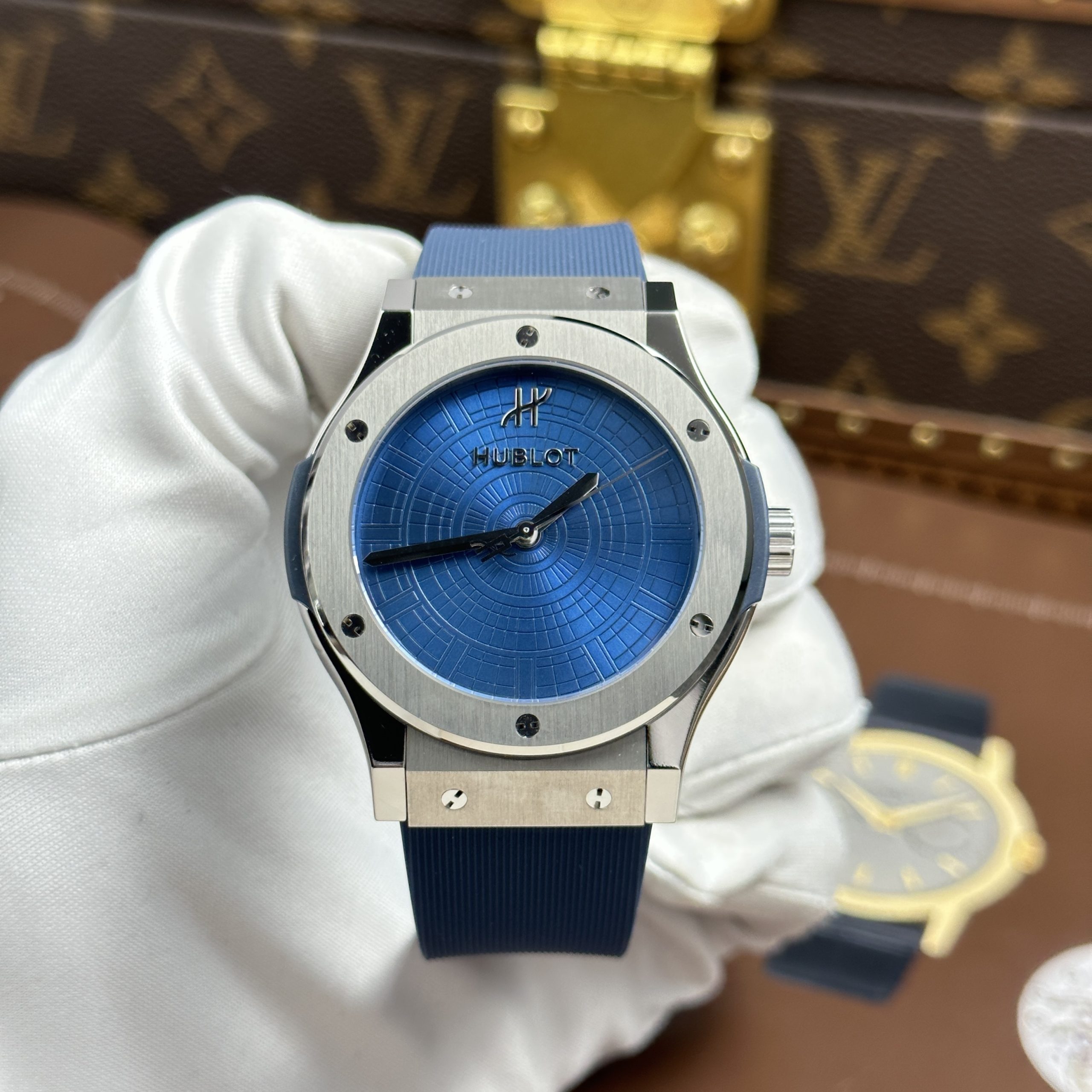 Đồng Hồ Hublot Classic Fusion Titanium Replica 11 Boutique Pisa 1940 Edition Xưởng JJZ 42mm (4) Đồng Hồ Hublot Classic Fusion Titanium Replica 11 Boutique Pisa 1940 Edition Xưởng JJZ 42mm