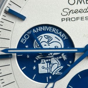 Đồng Hồ Omega Replica Speedmaster Silver Snoopy 50th Anniversary New 2025 42mm