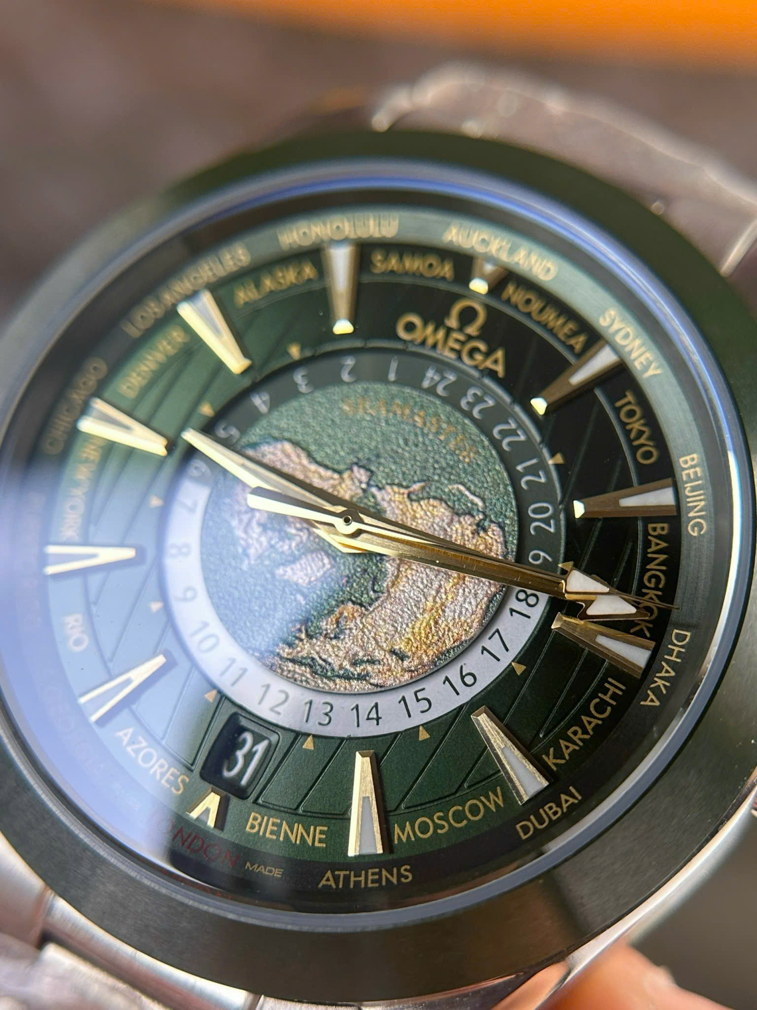 Đồng Hồ Omega Seamaster Aqua Terra Worldtimer Replica 11 Màu Xanh Lá Dây Kim Loại 43mm (10) Đồng Hồ Omega Seamaster Aqua Terra Worldtimer Replica 11 Màu Xanh Lá Dây Kim Loại 43mm